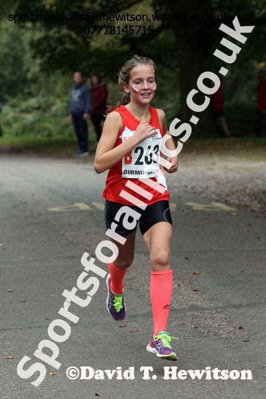 Girls under-13s ERRA Road Relays, Sutton Coldifield, Birmingham. Photo: David T. Hewitson/Sports for All Pics